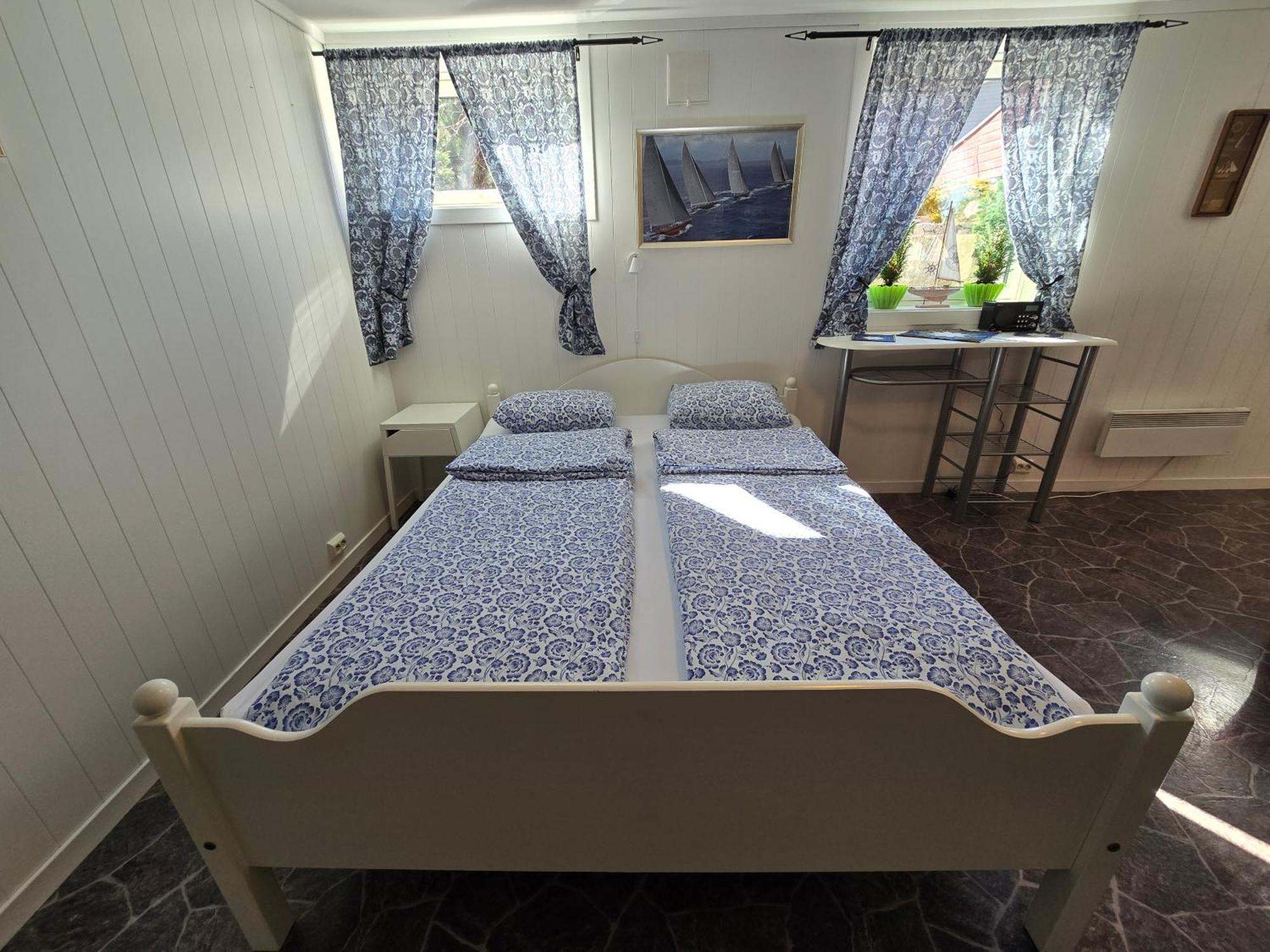 Hybel Til Leie Apartment Tvedestrand Ngoại thất bức ảnh
